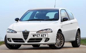 Alfa Romeo 147 Collezione 3-Door 2008 года (UK)
